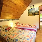 Le Lheze Hébergement de vacances Cette-Eygun